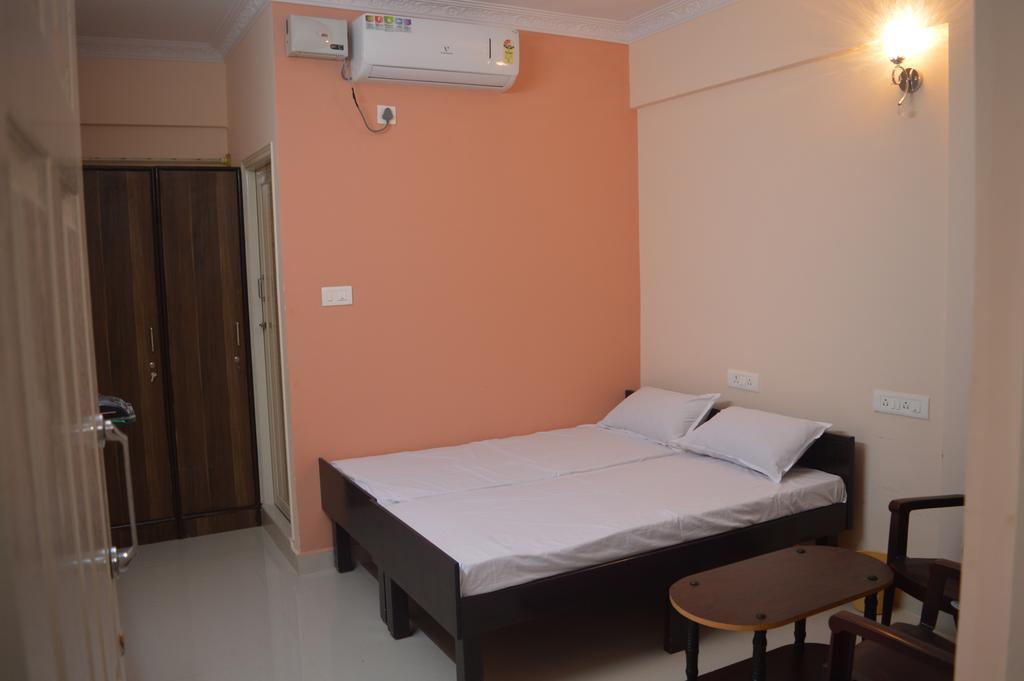 העיר בנגלור Sri Balaji Guest House מראה חיצוני תמונה